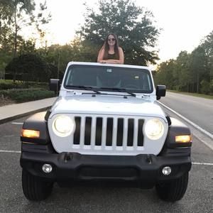 Meet your Posher, Ashley